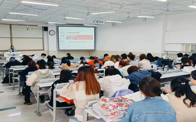 学校多部门联动多措并举促进学生海外高质量就业